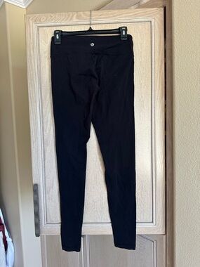 Lululemon Black Mid-Rise Leggings